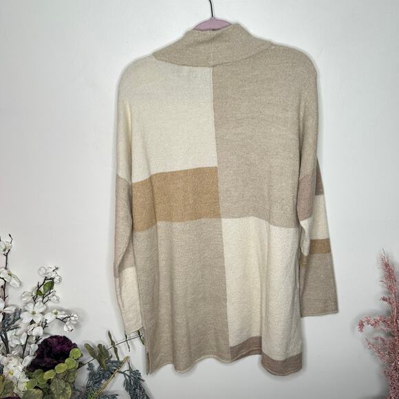 SOFT SURROUNDINGS Quadro Colorblock Turtleneck Sweater Tan Cream {GG49} - Picture 3 of 5